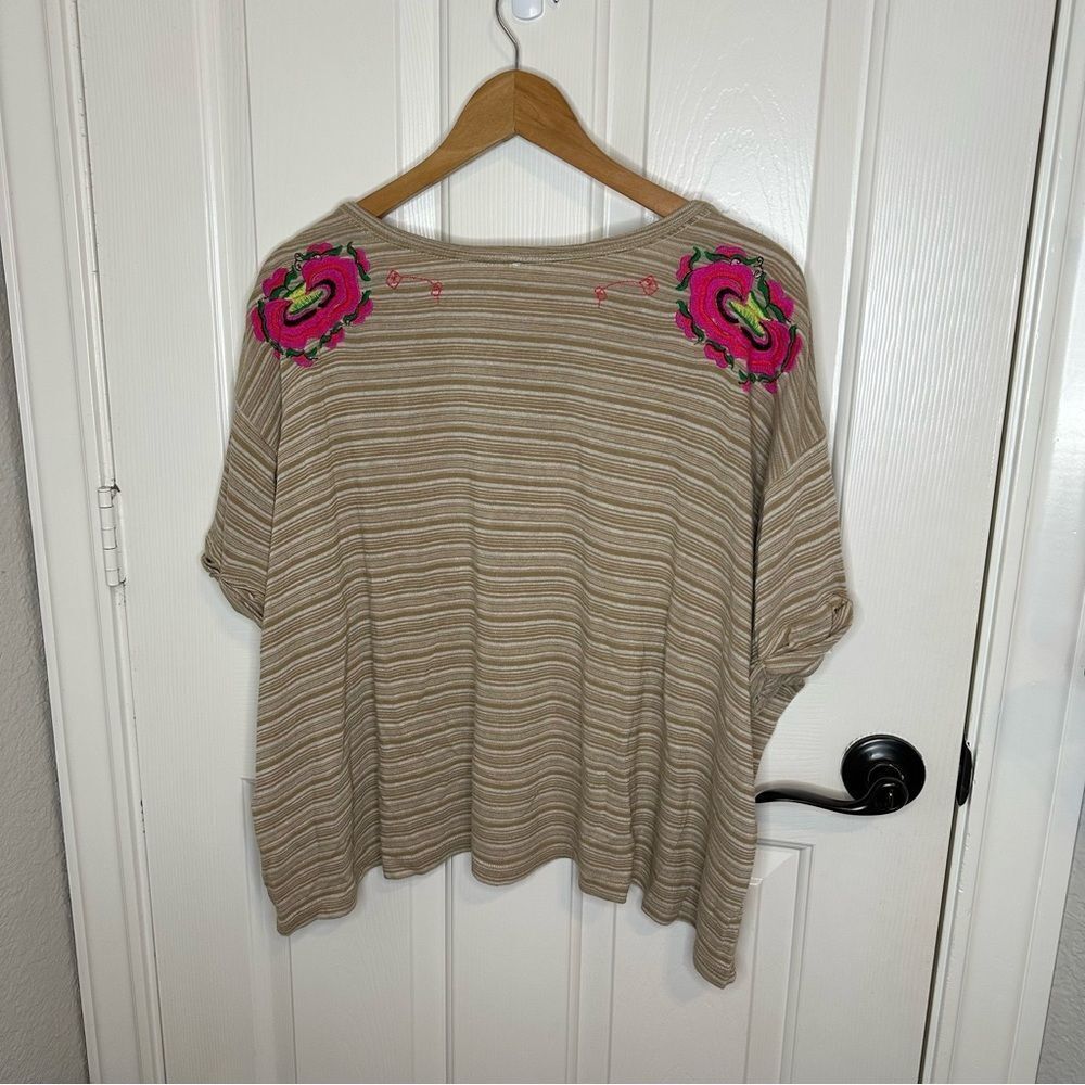 Free People Catalunya Tan White Striped Floral Embroidered Top Sz M Boho Preppy - Picture 4 of 8